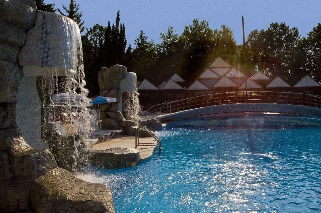 Отель Hotel Magnolia Албена-14