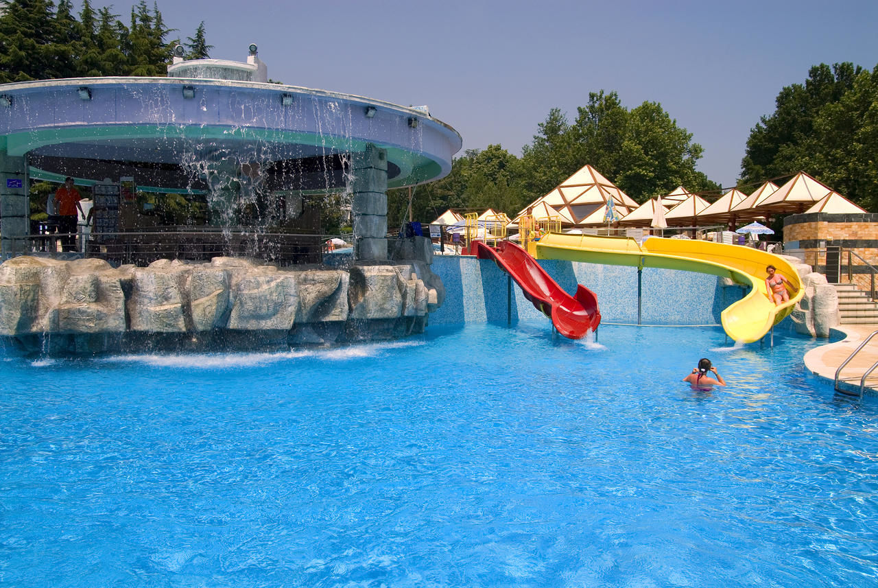 Отель Hotel Magnolia Албена-34